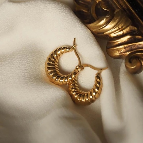 Croissant Hoop Earrings - Picture 2 of 4